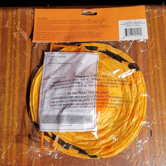 NWT Group of Halloween Party Decorations - Picture 9 of 11